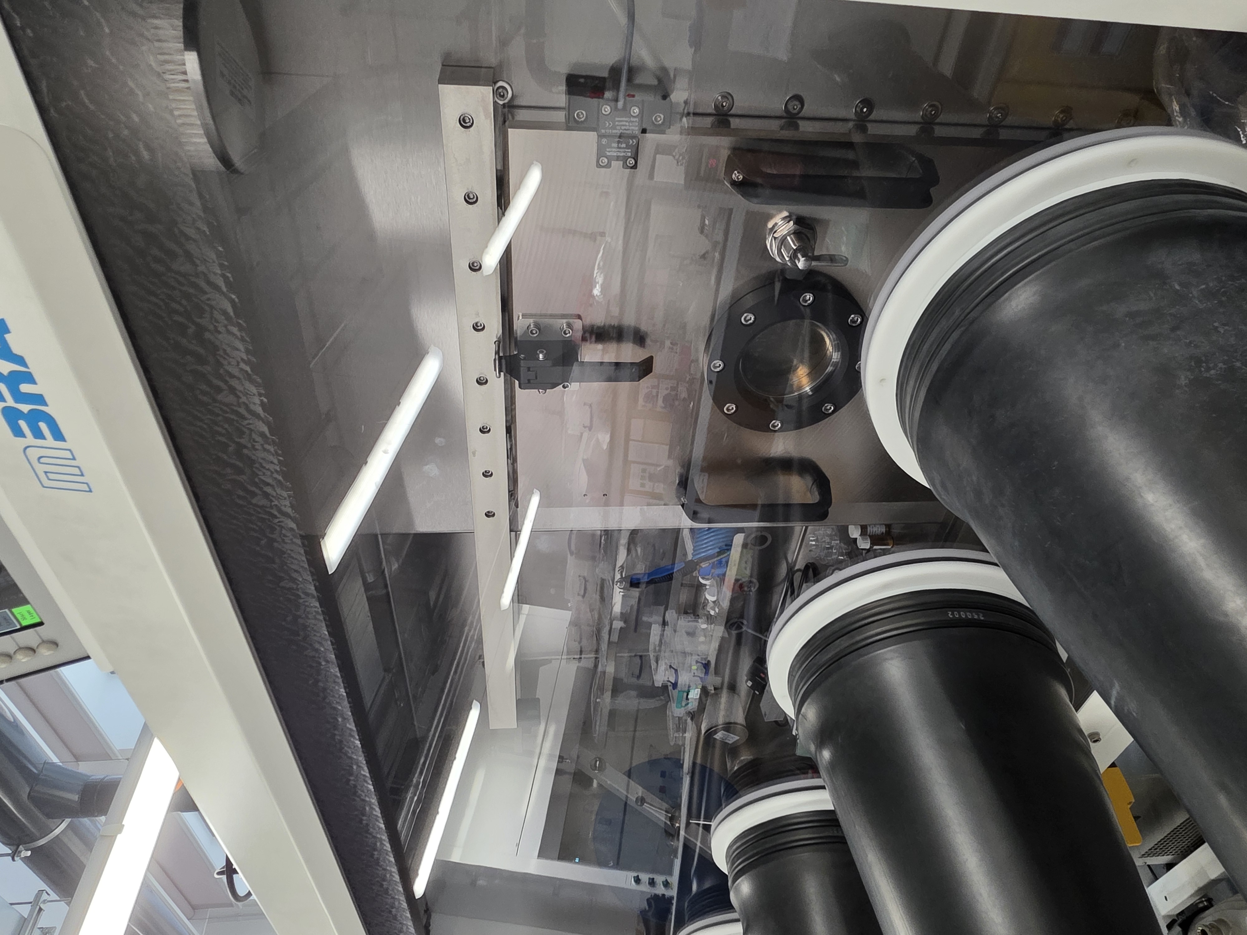 An evaporator.