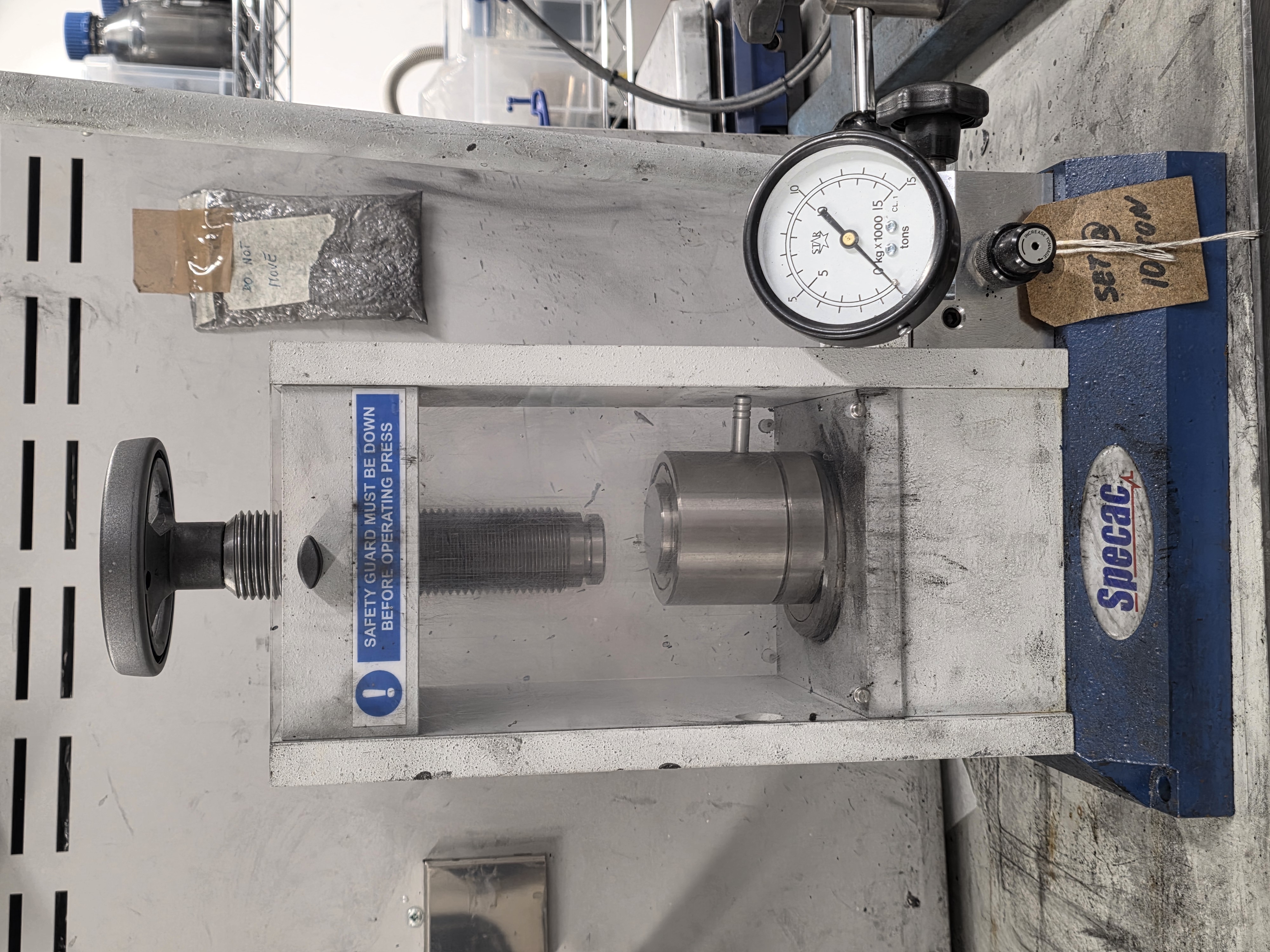 Hydraulic press