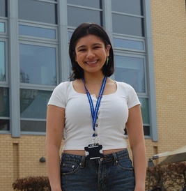Head shot of Angela Gupta