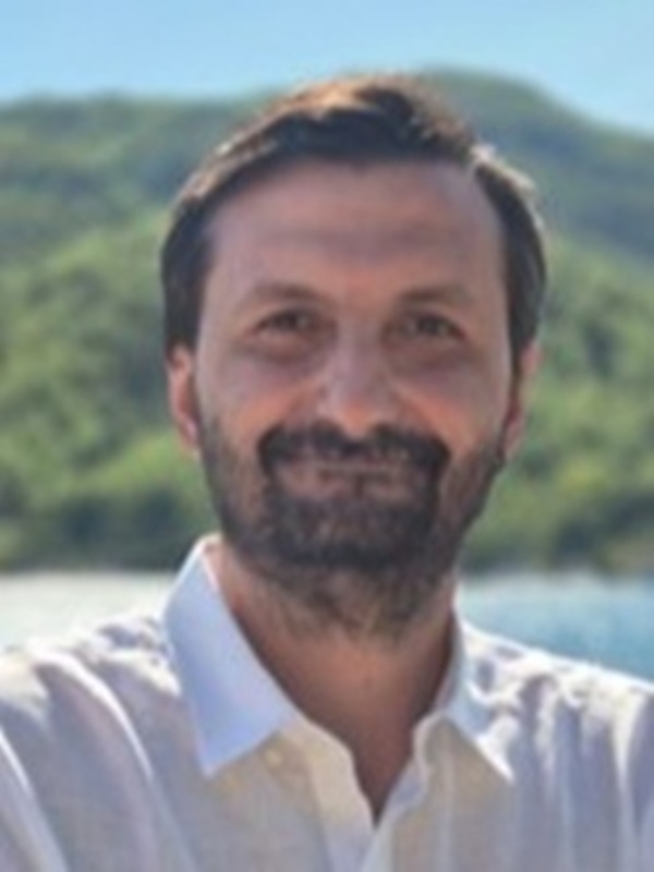 Dr Doğa Doğanay