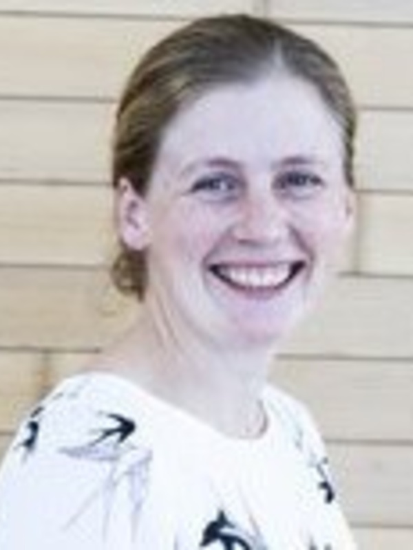 Dr Siân Fogden