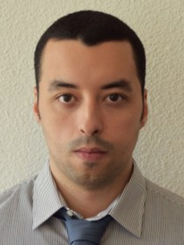 Dr Younes Henni