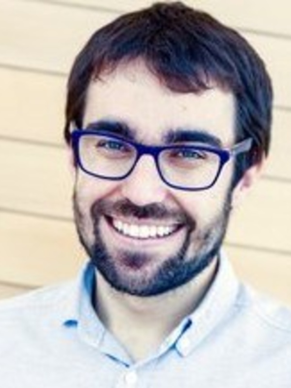 Dr Fernando Gomollón-Bel