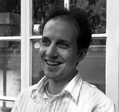 Dr Alan  Colli